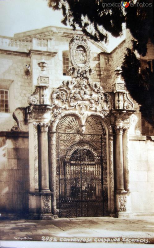 El convento de Guadalupe por el Fotógrafo Hugo Brehme.