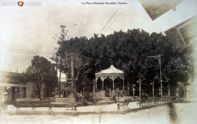 La Plaza Machado Mazatlán, Sinaloa.