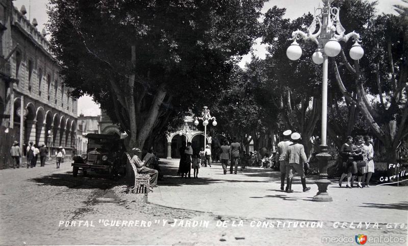 Portal Guerrero y Jardin de la Constitucion.