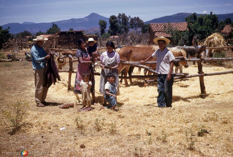 Familia campesina (1954)