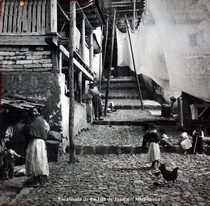 Escalinata de La Isla de Janitzio, Michoacán.