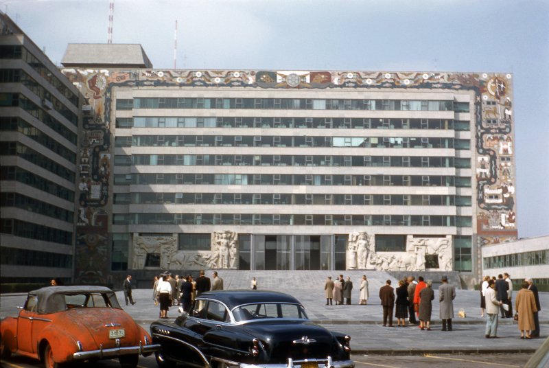 Edificio de la Secretaría de Comunicaciones (1955)