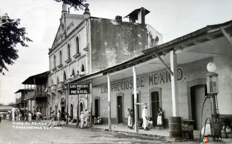 Vista al Palacio. ( Circulada el 19 de Marzo de 1952 )