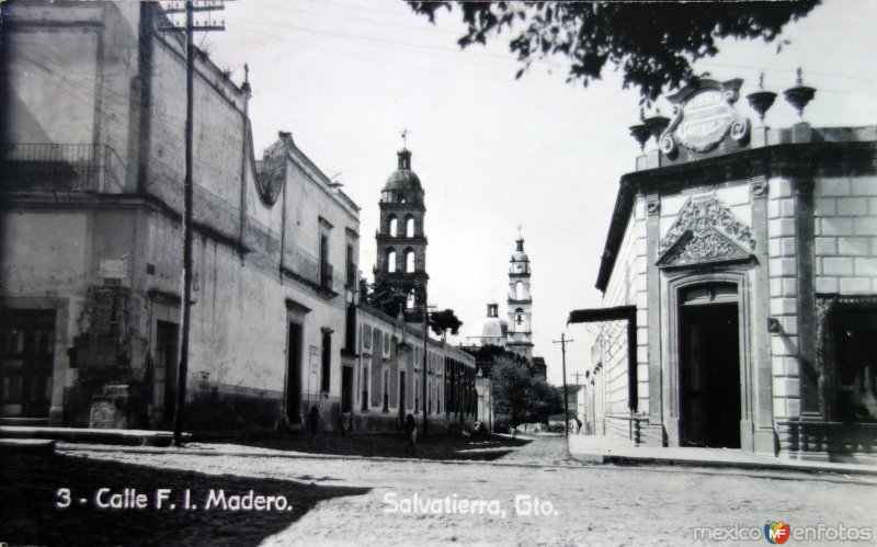 Calle Francisco I Madero ( Circulada el 6 de Febrero de 1945 ).