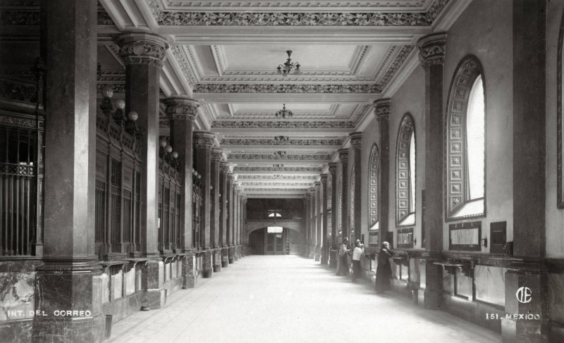 Interior del Palacio Postal