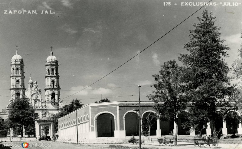 Portales  e iglesia de Zapopan