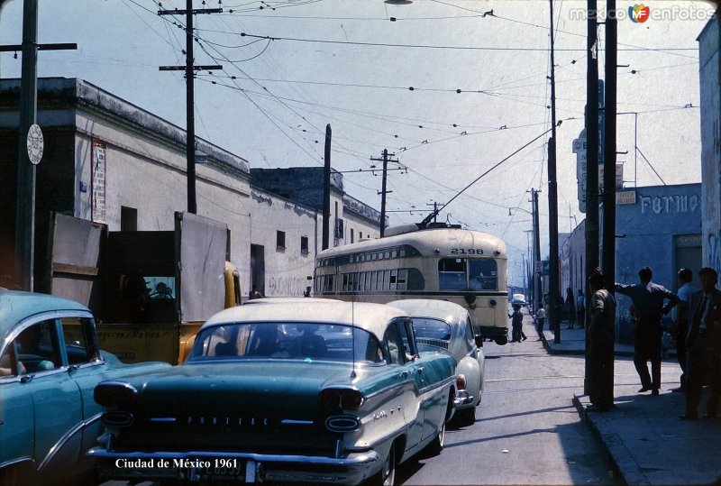 Escena callejera Ciudad de México ( 1961 ).