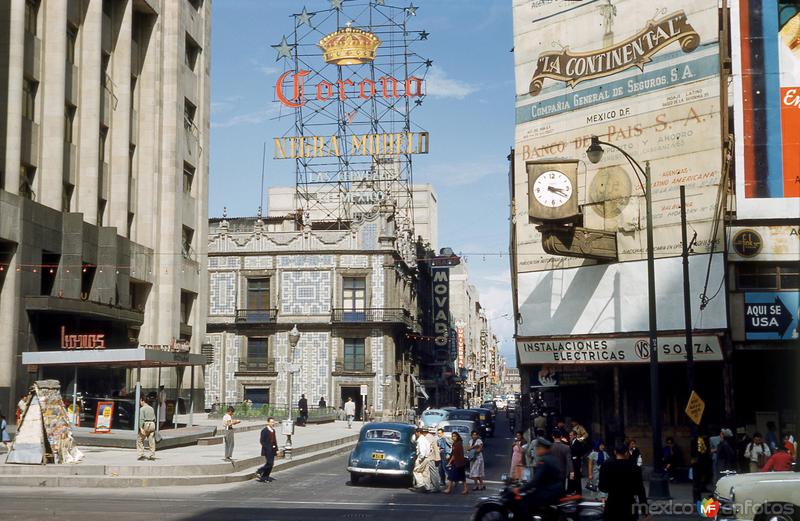 Avenida Madero, Plaza de Guardiola y Casa de los Azulejos (1953)