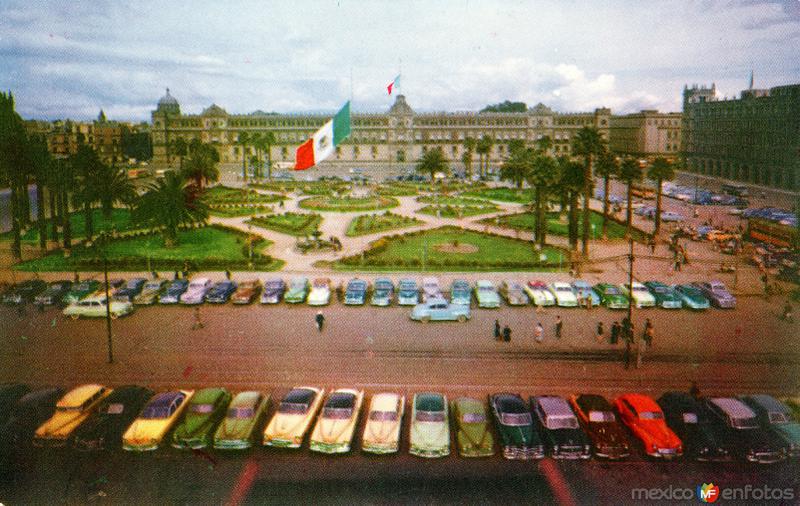 Zócalo y Palacio Nacional