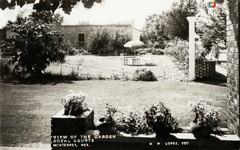 Jardines del motel Royal Courts