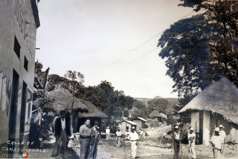 Calle principal. - Tamazunchale, San Luis Potosí