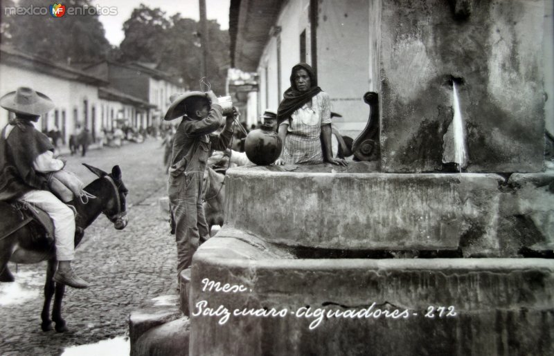 Aguadores de Patzcuaro.