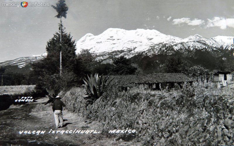 Bello panorama Volcan Ixtaccihuatl en Amecameca, Edo de México