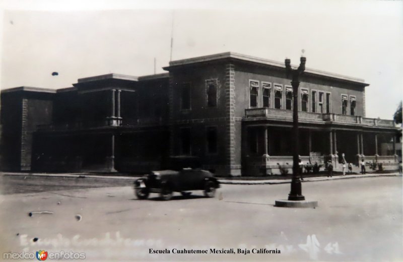 Escuela Cuahutemoc Mexicali, Baja California.