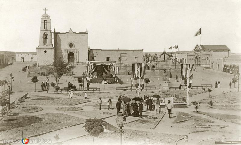 Plaza de armas y misión de Guadalupe (1888)