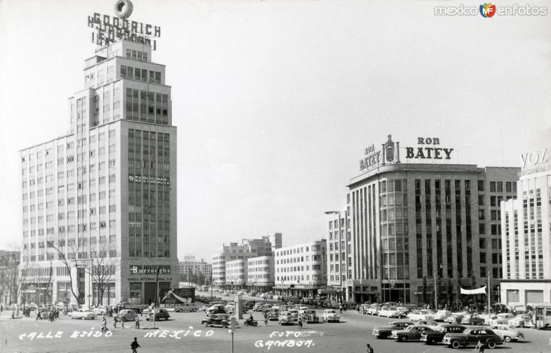 Avenida Juárez y Paseo de la Reforma, vista hacia calle Ejido