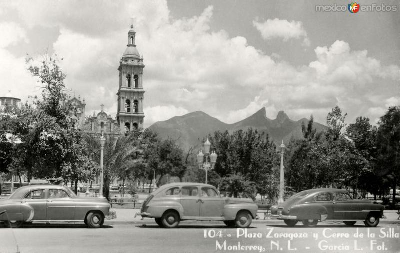 Plaza Zaragoza y Cerro de la Silla