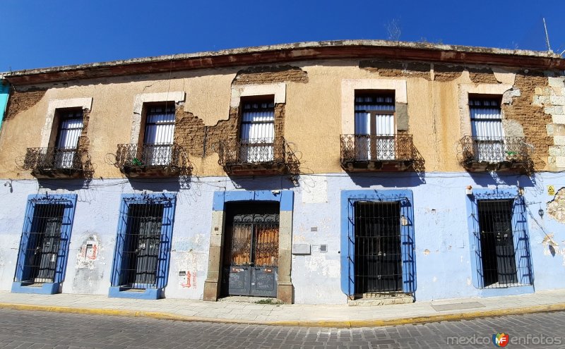 Fachada en la calle 5 de Mayo