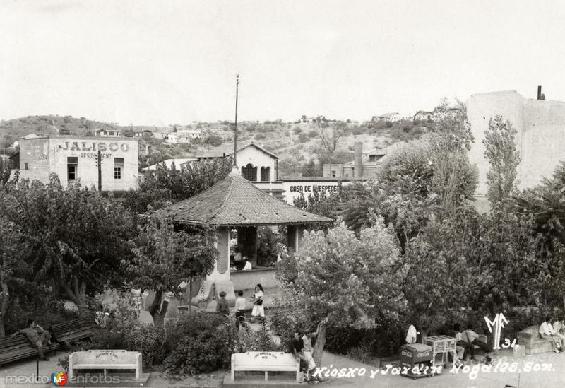 Kiosco y Jardín