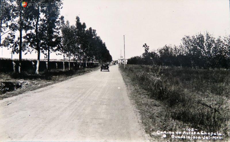 Carretera de Guadalajara a Chapala.