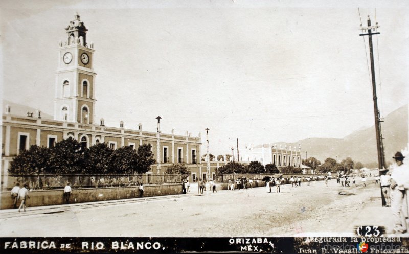 Fabrica de Rio Blanco por el fotografo Juan D Vasallo.( Circulada el 14 de Enero de 1926 ).