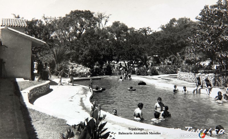 Balneario Atotonilco Municipio de Tepalcingo Morelos .