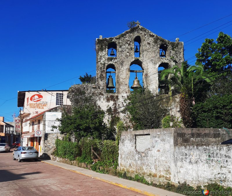 Espadaña del exconvento de San Agustín