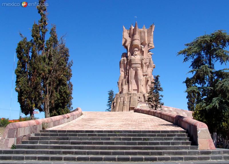 Fotos de Dolores Hidalgo, Guanajuato: Monumento a los Insurgentes