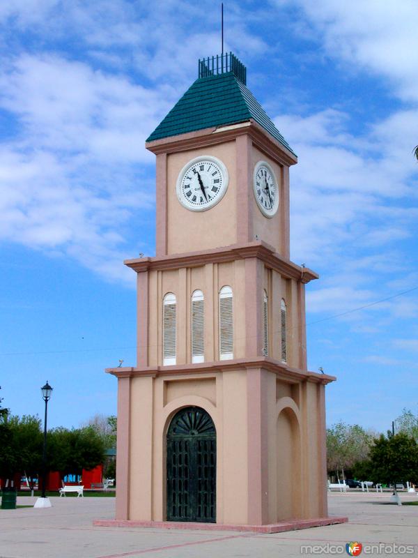 Fotos de Piedras Negras, Coahuila: Reloj