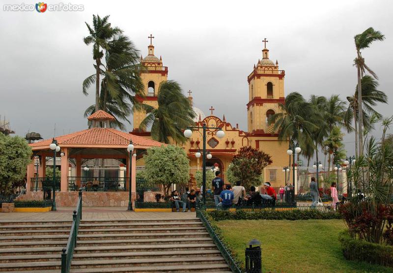 Fotos de Catemaco, Veracruz: Plaza Principal y Catedral de Catemaco