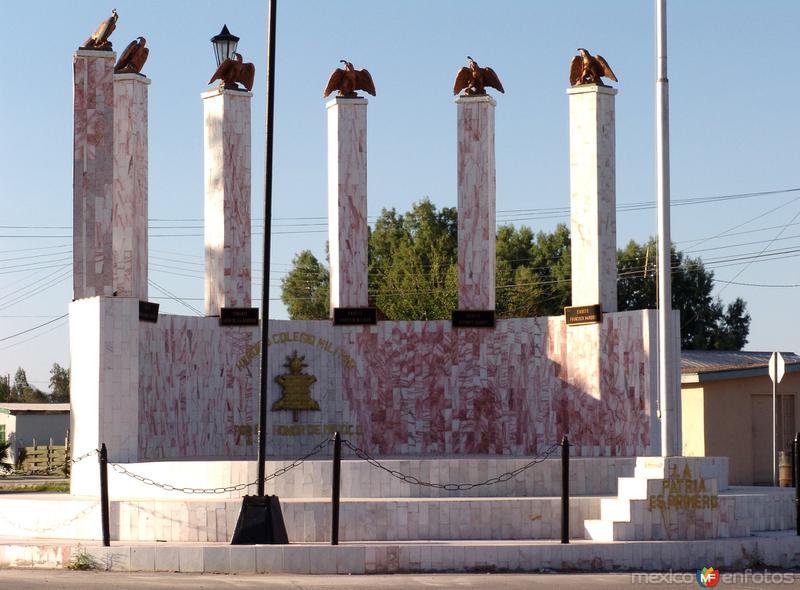 Fotos de Ojinaga, Chihuahua: Monumento a los Niños Héroes