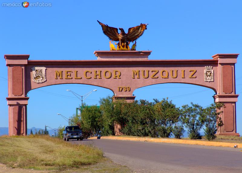 Fotos de Melchor Múzquiz, Coahuila: Entrada principal de Melchor Múzquiz