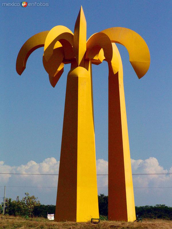 Fotos de Colima, Colima: Monumento Puerta del Camino Real de Colima