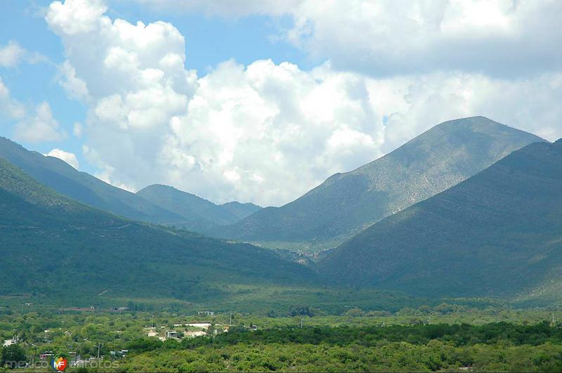 Fotos de Iturbide, Nuevo León: Vista de la Sierra Madre Oriental