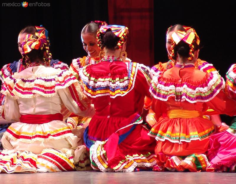 Fotos de Colima, Colima: Ballet Folklórico de la Universidad de Colima