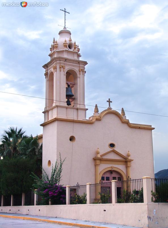 Fotos de La Esmeralda, Coahuila: Templo Católico