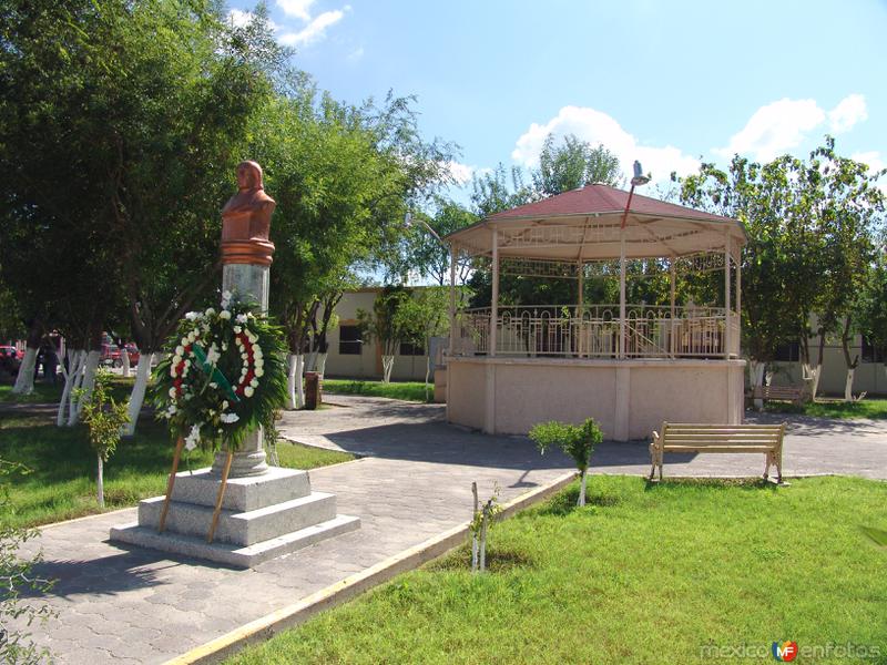 Fotos de Anáhuac, Nuevo León: Plaza Hidalgo