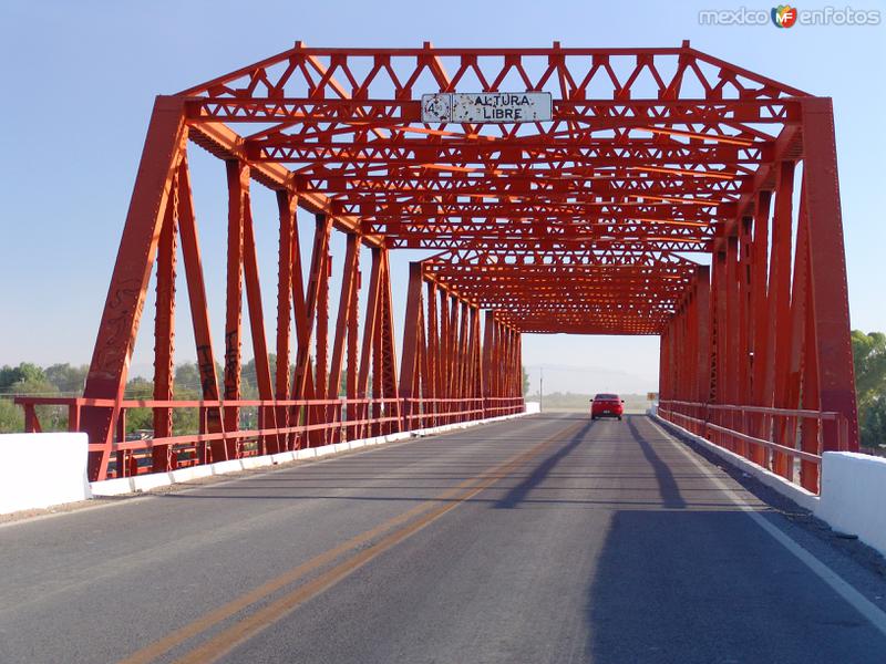 Fotos de San Pedro De Las Colonias, Coahuila: Puente San Miguel