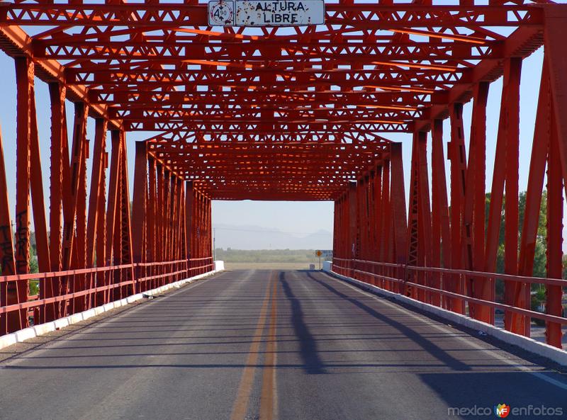 Fotos de San Pedro De Las Colonias, Coahuila: Puente San Miguel