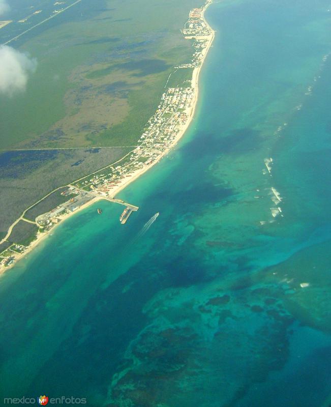 Fotos de Puerto Morelos, Quintana Roo: Vista aérea de Puerto Morelos