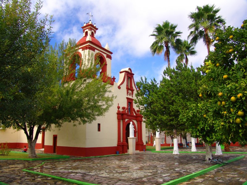 Fotos de Bustamante, Nuevo León: Parroquia de San Miguel Arcángel