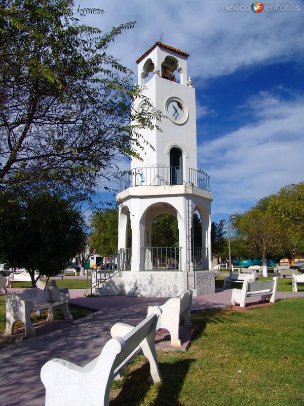 Fotos de Gral. Zuazua, Nuevo León: Plaza Principal