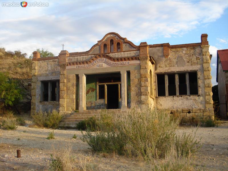 Fotos de Aquiles Serdán, Chihuahua: Santo Domingo: Antigua Escuela