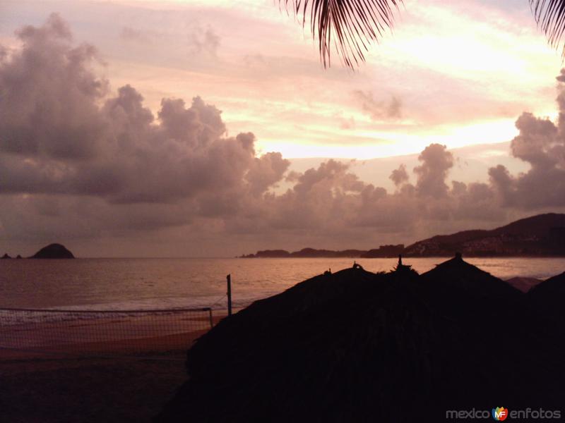 Fotos de Ixtapa Zihuatanejo, Guerrero: PUESTA DE SOL