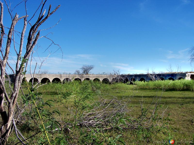 Fotos de Guerrero Viejo, Tamaulipas: VIsta del colegio