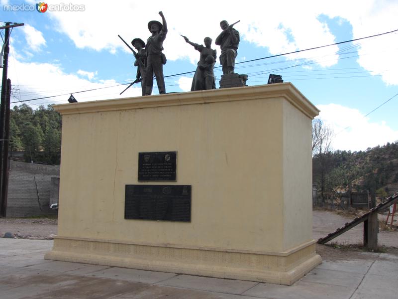 Fotos de Tomochi, Chihuahua: Monumento a los Héroes de Tomochi