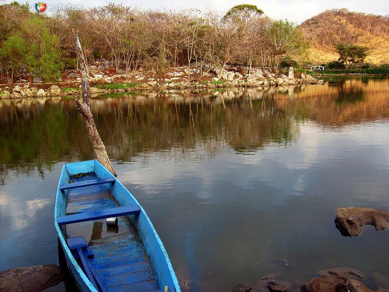 Fotos de Ciudad Lagunas, Oaxaca: laguna azul4