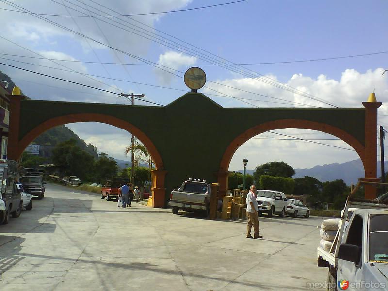 Fotos de Chapulhuacán, Hidalgo: Entrada principal de Chapulhuacán