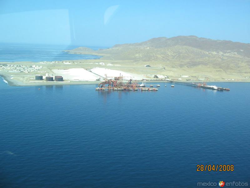 Fotos de Isla De Cedros, Baja California: ISLA DE CEDROS,B.C. HERMOSO PIEDRON!!!VISTA AEREA DE LA SALERA