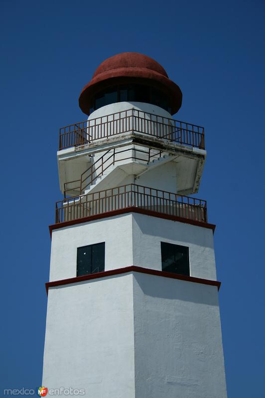 Fotos de China, Nuevo León: FARO DE LA PRESA EL CUCHILLO EN CHINA